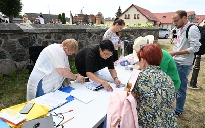 Wyjście pielgrzymki ze Skrzatusza na Jasną Górę