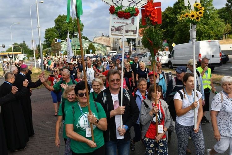 Piesza Pielgrzymka z Zielonej Góry zmierza do Czarnej Madonny