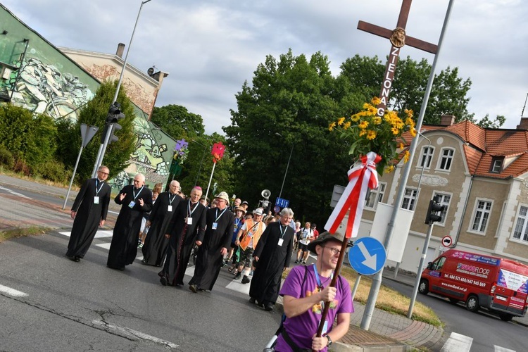 Piesza Pielgrzymka z Zielonej Góry zmierza do Czarnej Madonny