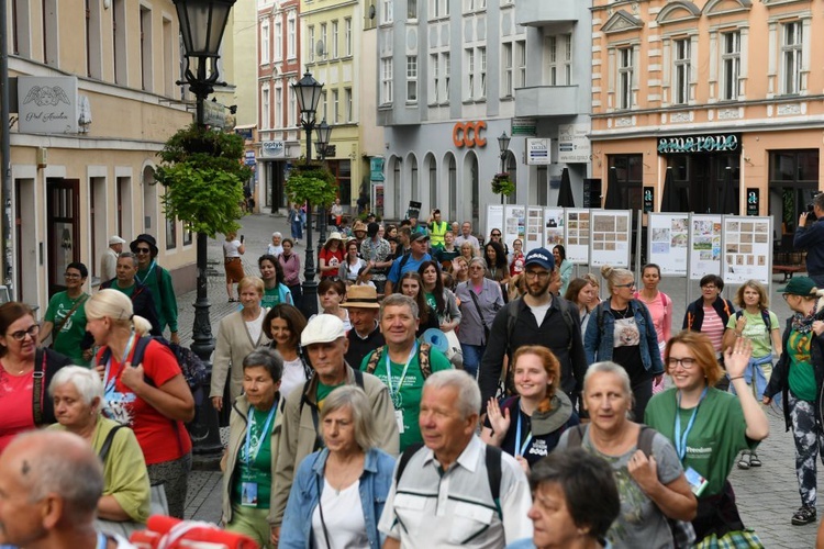 Piesza Pielgrzymka z Zielonej Góry zmierza do Czarnej Madonny