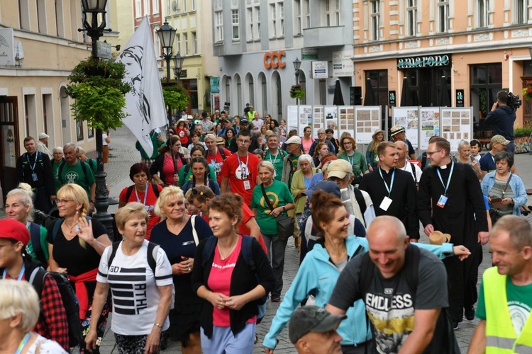 Piesza Pielgrzymka z Zielonej Góry zmierza do Czarnej Madonny