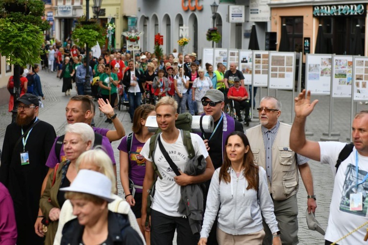 Piesza Pielgrzymka z Zielonej Góry zmierza do Czarnej Madonny