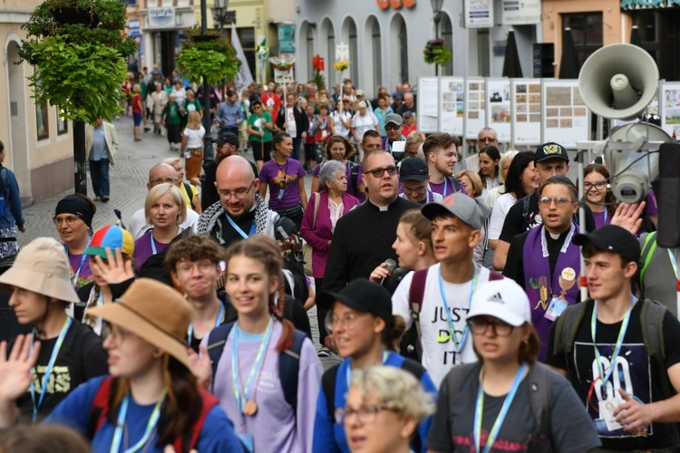 Piesza Pielgrzymka z Zielonej Góry zmierza do Czarnej Madonny