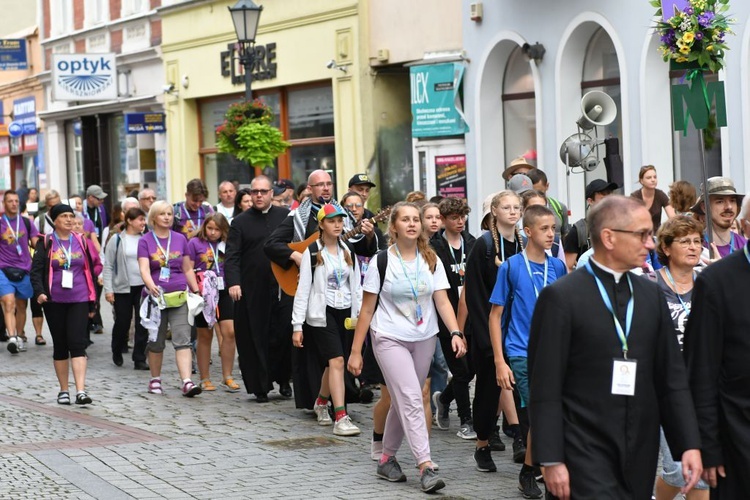 Piesza Pielgrzymka z Zielonej Góry zmierza do Czarnej Madonny