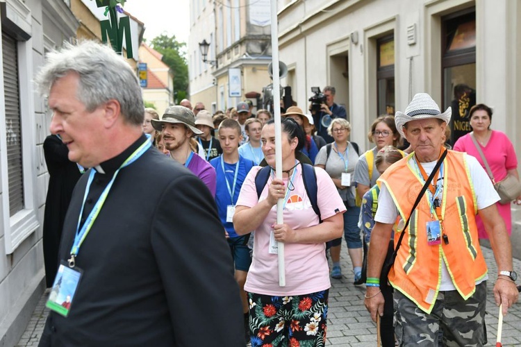 Piesza Pielgrzymka z Zielonej Góry zmierza do Czarnej Madonny