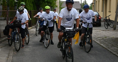 Czerwieńsk. Rozpoczęła się 10. Pielgrzymka Rowerowa na Jasną Górę