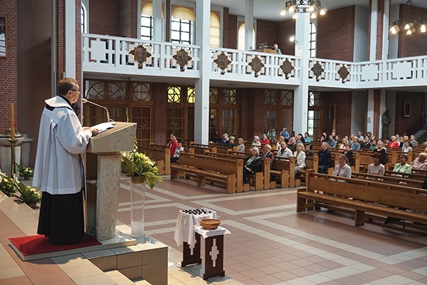 Eucharystia u jezuitów w Gliwicach w uroczystość 31 lipca. 