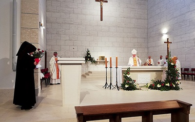 ▲	W liturgii uczestniczyli czciciele bł. Ignacego Kłopotowskiego i przyjaciele maryjnego sanktuarium.