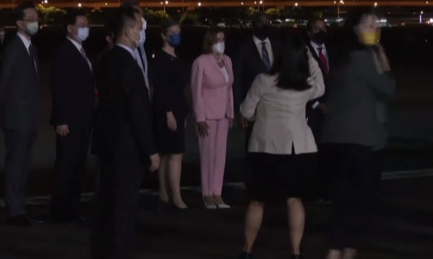 Nancy Pelosi wylądowała na Tajwanie - napięcie między USA i Chinami największe od dekad
