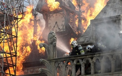 "Notre-Dame płonie" – od 19 sierpnia w polskich kinach wstrząsający film Jean-Jacquesa Annaud