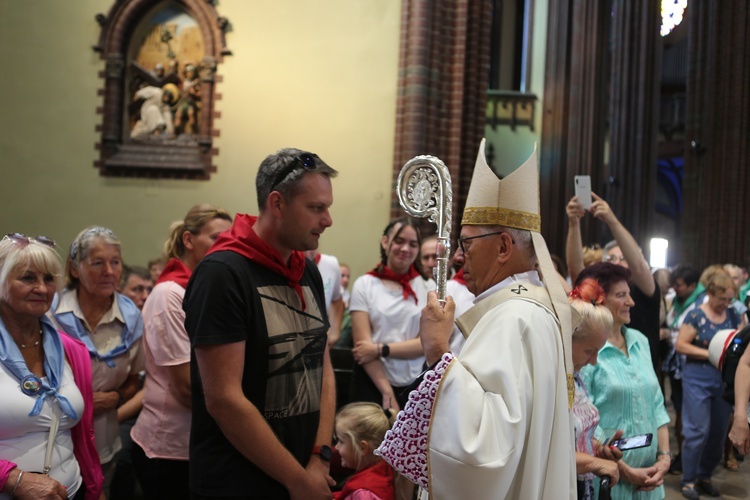 Rybnicka pielgrzymka - Eucharystia na rozpoczęcie