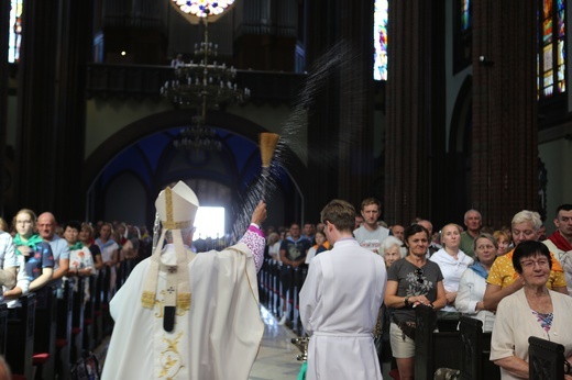 Rybnicka pielgrzymka - Eucharystia na rozpoczęcie