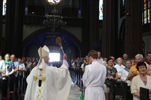 Rybnicka pielgrzymka - Eucharystia na rozpoczęcie