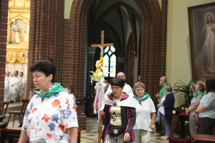 Rybnicka pielgrzymka - Eucharystia na rozpoczęcie