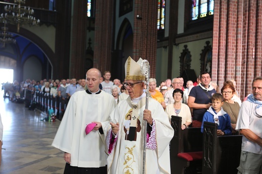 Rybnicka pielgrzymka - Eucharystia na rozpoczęcie