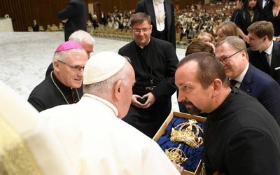 Papież pobłogosławił korony dla obrazu Matki Bożej Kodeńskiej