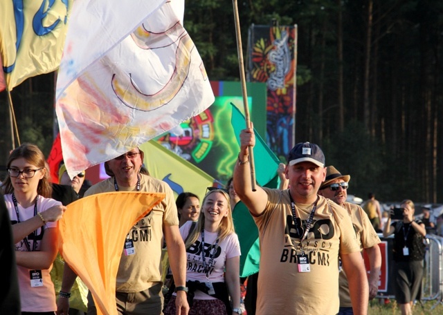 Ewangelizatorzy ruszyli na pole Pol'and'Rock Festival [GALERIA ZDJĘĆ]