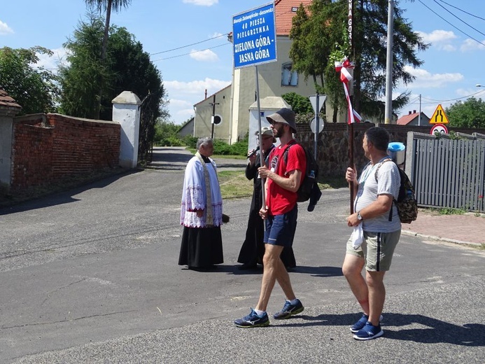 Obrazy z pątniczego szlaku na Jasną Górę