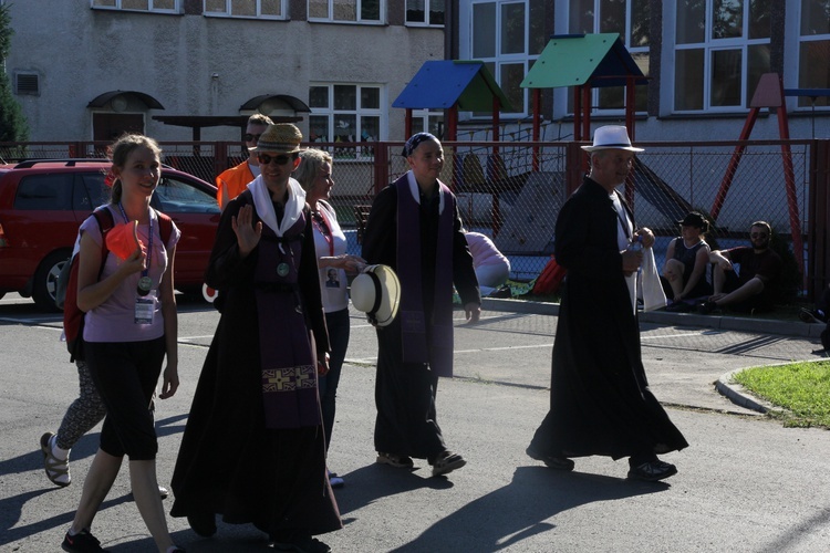 Fotorelacja z pielgrzymki - Dzień 1 - Kolumna stalowowolska