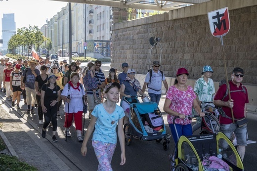 Zobaczcie ich radość. 2000 pielgrzymów WAPM ruszyło na Jasną Górę