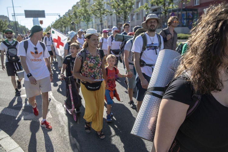 Zobaczcie ich radość. 2000 pielgrzymów WAPM ruszyło na Jasną Górę