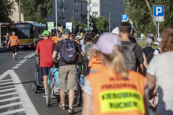 300 pielgrzymów na wózkach i ich opiekunów. 31. Pielgrzymka Osób Niepełnosprawnych