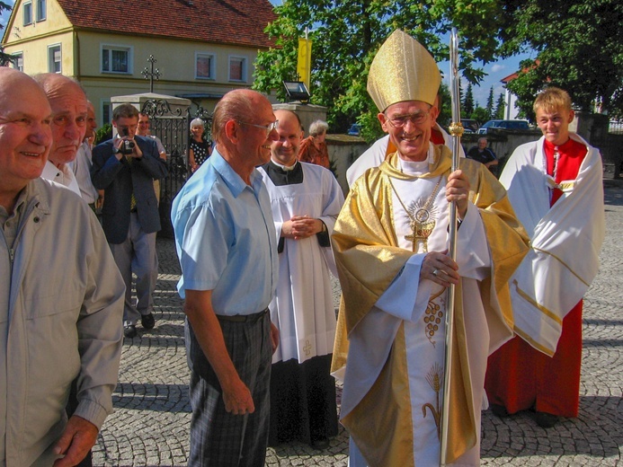 Abp Alfons Nossol kończy 90 lat życia