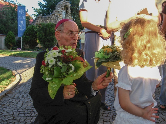 Abp Alfons Nossol kończy 90 lat życia