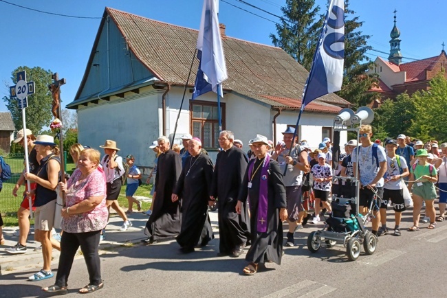 Pielgrzymka z Kuczek na Jasną Górę