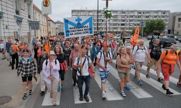 2400 pątników wyruszyło na Jasną Górę w 311. Warszawskiej Pielgrzymce Pieszej