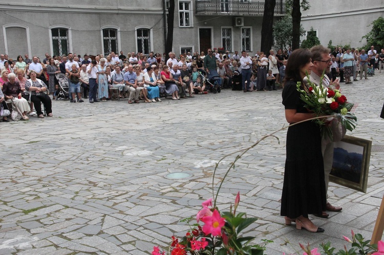 Nowy Sącz. Poświęcenie przemienionej bazyliki