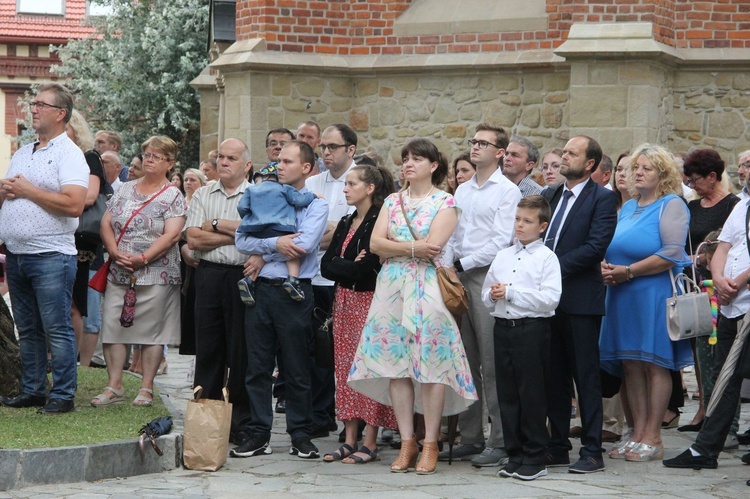 Nowy Sącz. Poświęcenie przemienionej bazyliki