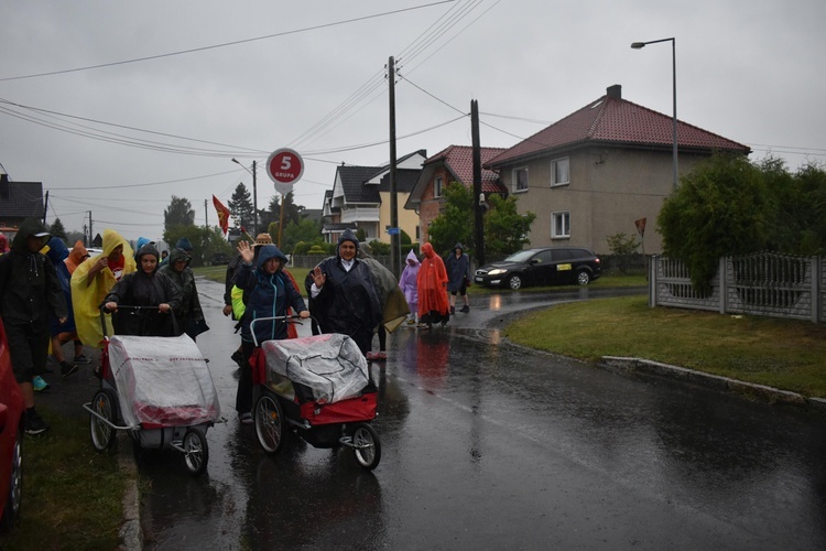 XIX PPDŚ - Dzień VI - Z Laskowic do Leśnej