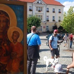 Parafia w drodze. Uczestnicy PMRDiK przyjęli sakramenty wtajemniczenia chrześcijańskiego