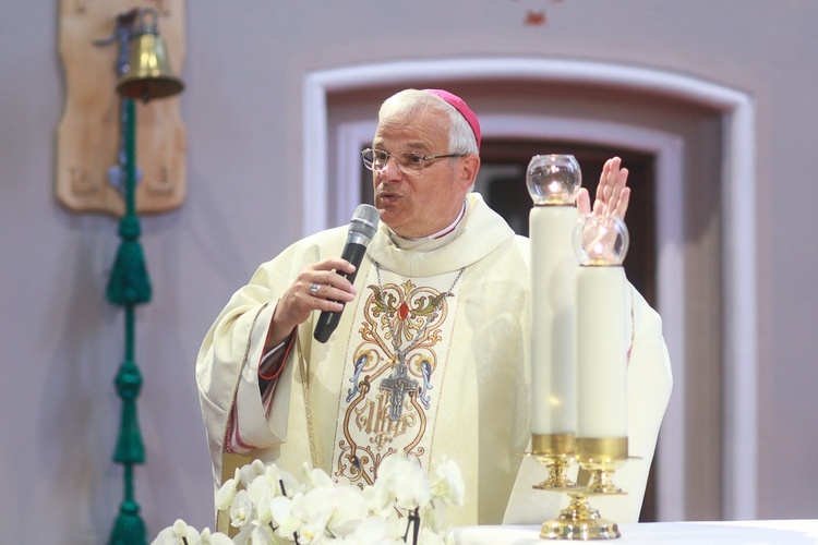 Parafia w drodze. Uczestnicy PMRDiK przyjęli sakramenty wtajemniczenia chrześcijańskiego