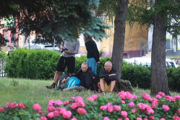 Parafia w drodze. Uczestnicy PMRDiK przyjęli sakramenty wtajemniczenia chrześcijańskiego