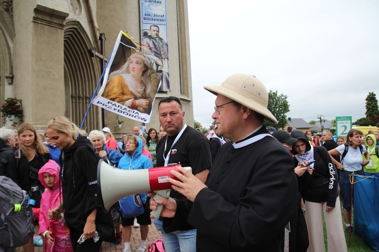 Piknik pielgrzymów jasnogórskich u św. Józefa Bilczewskiego w Wilamowicach - 2022