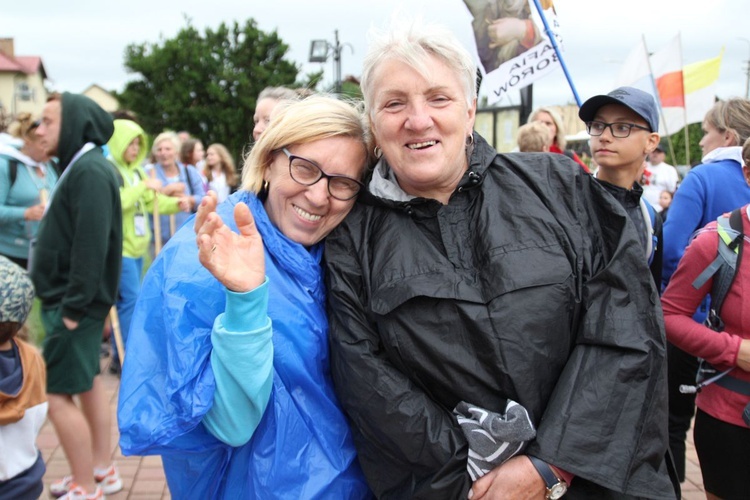 Piknik pielgrzymów jasnogórskich u św. Józefa Bilczewskiego w Wilamowicach - 2022