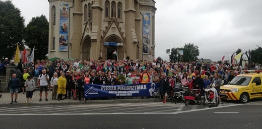 Piknik pielgrzymów jasnogórskich u św. Józefa Bilczewskiego w Wilamowicach - 2022