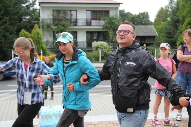 Piknik pielgrzymów jasnogórskich u św. Józefa Bilczewskiego w Wilamowicach - 2022