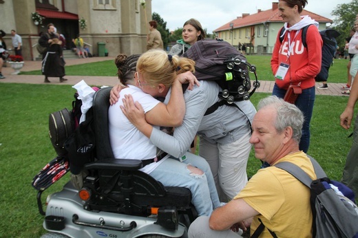 Piknik pielgrzymów jasnogórskich u św. Józefa Bilczewskiego w Wilamowicach - 2022