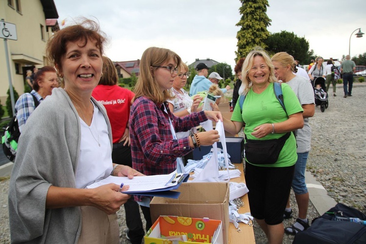 Piknik pielgrzymów jasnogórskich u św. Józefa Bilczewskiego w Wilamowicach - 2022