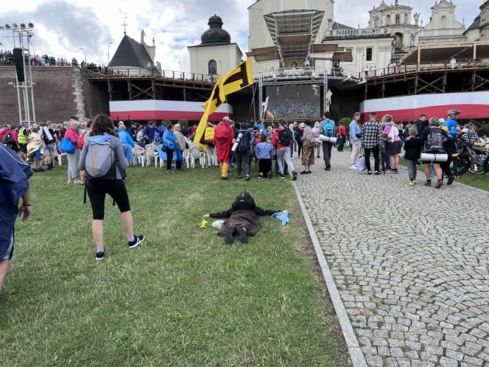 Rybnicka pielgrzymka - wejście na Jasną Górę