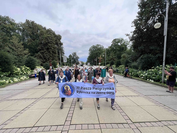 Rybnicka pielgrzymka - wejście na Jasną Górę