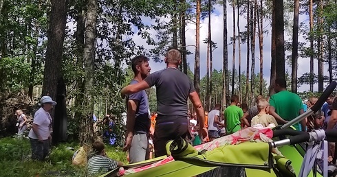 Górka Przeprośna w lesie