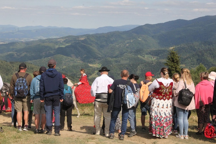 Tylmanowa. Jubileuszowa Msza na Błyszczu