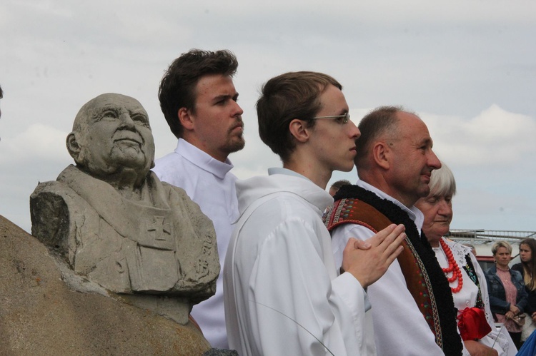 Tylmanowa. Jubileuszowa Msza na Błyszczu