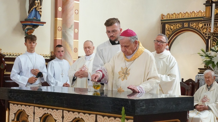 Dopełnienie po 111 latach od budowy