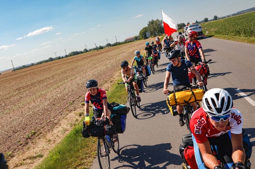 ​NINIWA Team mknie na północ - pierwszy tysiąc kilometrów i trzy kraje już za nimi