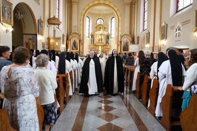 Śluby wieczyste sióstr dominikanek 
